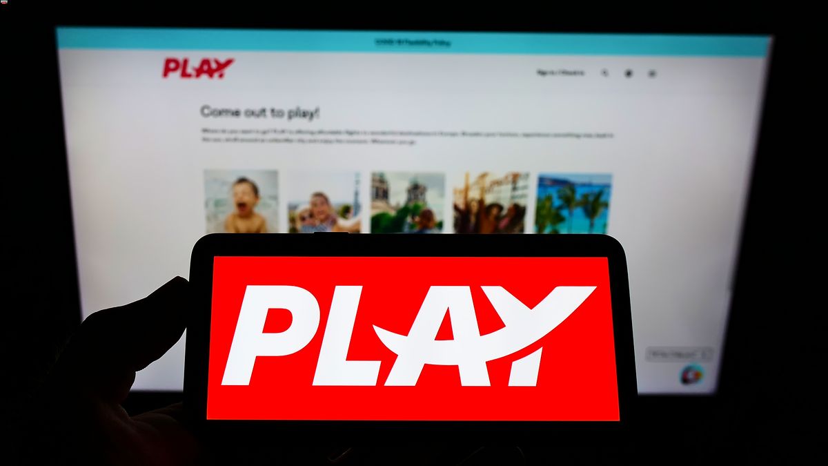 Play airlines carrier